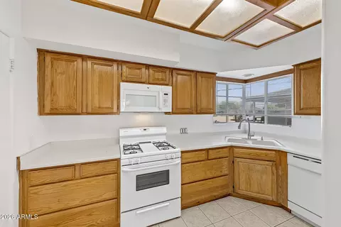 Kitchen - 4518 N 9th Ave, Phoenix, AZ 85013 photo 2 of 3