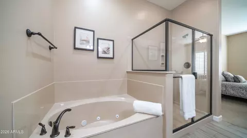 Bath - 1817 N Red Clf, Mesa, AZ 85207 photo 2 of 3