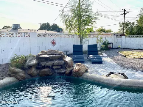 1239 W Elna Rae St, Tempe, AZ 85281