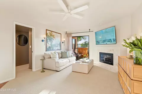 3031 N Civic Center Plz #260, Scottsdale, AZ 85251