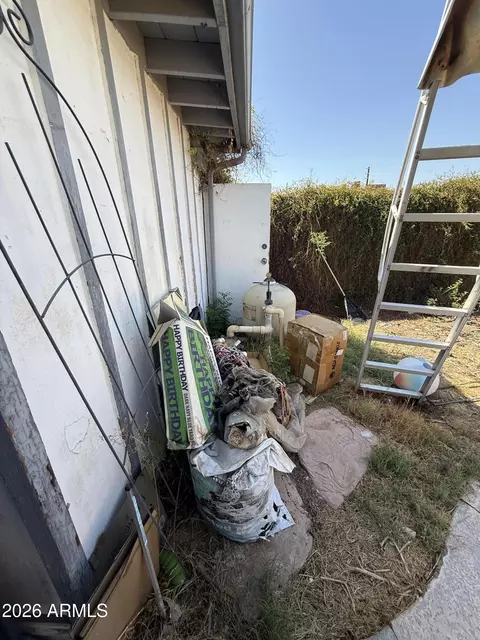 Exterior - 7102 N 17th Dr, Phoenix, AZ 85021 photo 11 of 12