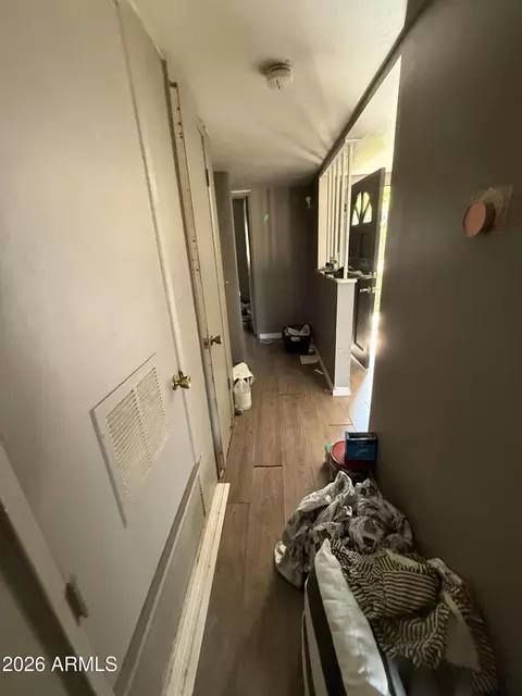 Entry Way - 7102 N 17th Dr, Phoenix, AZ 85021 photo 7 of 10