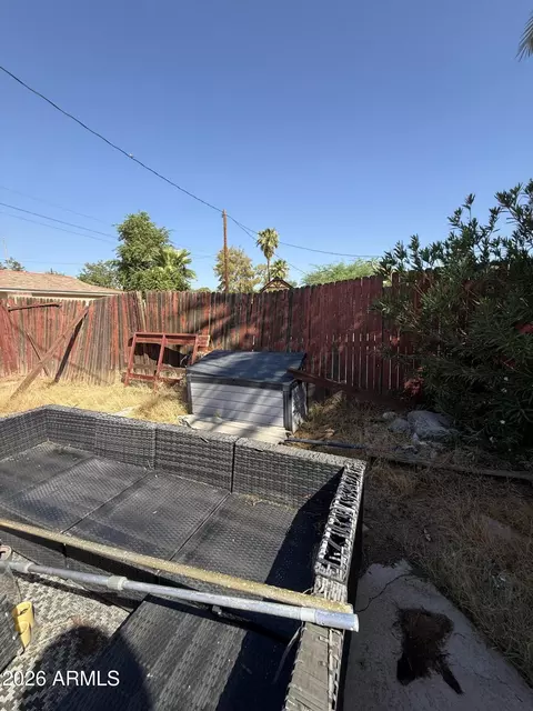 Exterior - 7102 N 17th Dr, Phoenix, AZ 85021 photo 12 of 12