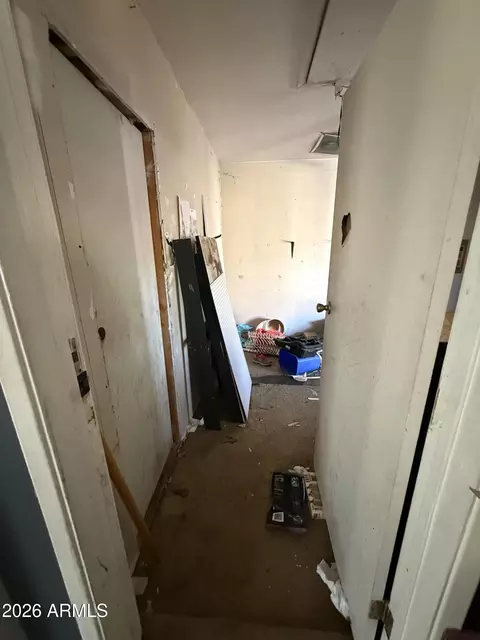 Entry Way - 7102 N 17th Dr, Phoenix, AZ 85021 photo 8 of 10
