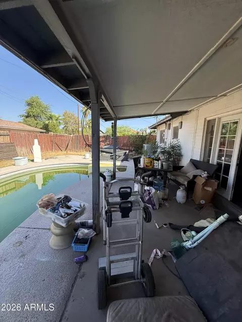 Exterior - 7102 N 17th Dr, Phoenix, AZ 85021 photo 5 of 12