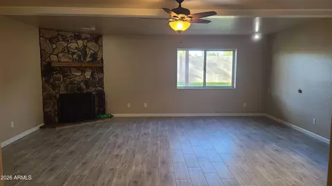 Living - 1002 E Hearne Way, Gilbert, AZ 85234 photo 11 of 13