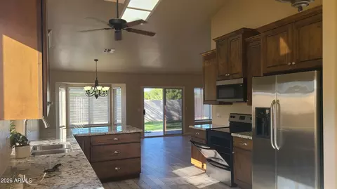 Entry Way - 1002 E Hearne Way, Gilbert, AZ 85234 photo 8 of 12