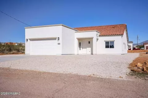 1825 Via Nueva Zelandia --, Rio Rico, AZ 85648