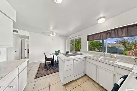 Kitchen - 2158 E Claire Dr, Phoenix, AZ 85022 photo 1 of 1