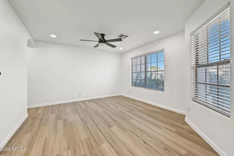 Living - 3159 W Matthew Dr, Phoenix, AZ 85027 photo 1 of 5