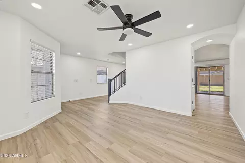 Living - 3159 W Matthew Dr, Phoenix, AZ 85027 photo 2 of 5