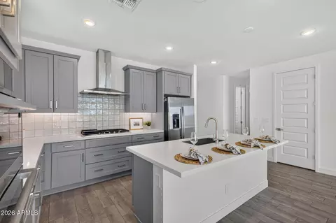 Kitchen - 9654 E Rainbow Ave, Mesa, AZ 85212 photo 4 of 4