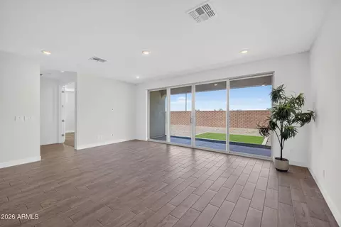 Living - 9654 E Rainbow Ave, Mesa, AZ 85212 photo 1 of 4