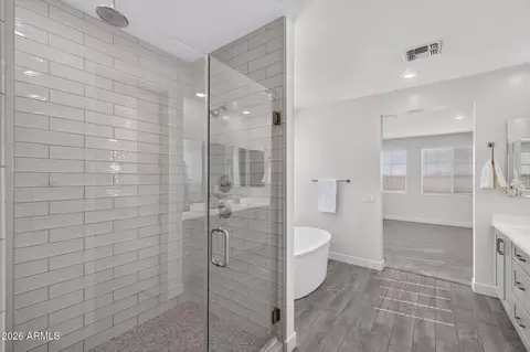 Bath - 9654 E Rainbow Ave, Mesa, AZ 85212 photo 1 of 5