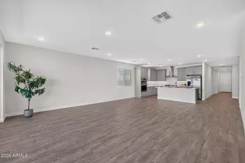 Living - 9654 E Rainbow Ave, Mesa, AZ 85212 photo 3 of 4