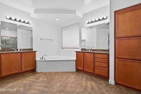 Bath - 11320 E Spaulding Ave, Mesa, AZ 85212 photo 2 of 6
