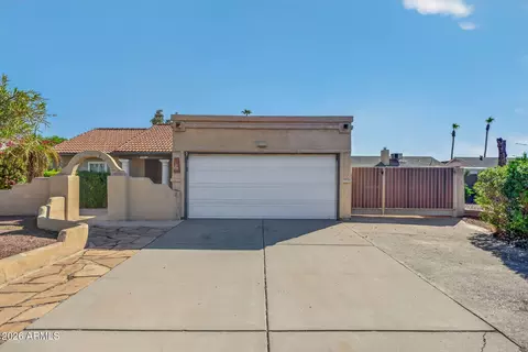 10415 N 63rd Dr, Glendale, AZ 85302