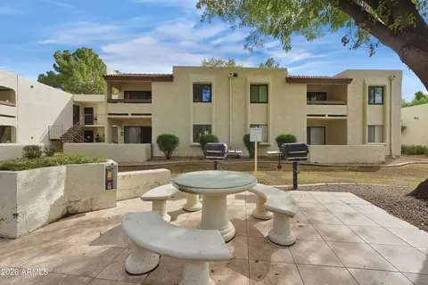 10444 N 69th St #214, Paradise Valley, AZ 85253