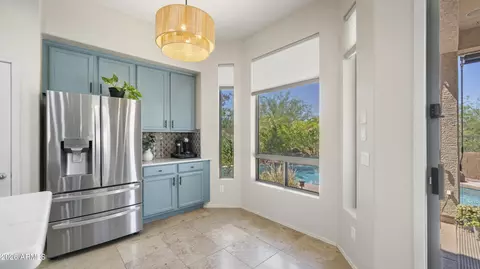 Kitchen - 7026 E Regina St, Mesa, AZ 85207 photo 2 of 5