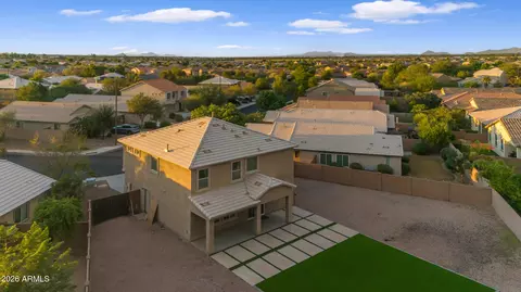 View/Area - 7965 S Abbey Ln, Gilbert, AZ 85298 photo 5 of 18