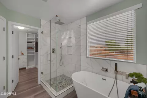 Bath - 7965 S Abbey Ln, Gilbert, AZ 85298 photo 3 of 4