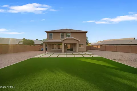 Exterior - 7965 S Abbey Ln, Gilbert, AZ 85298 photo 6 of 14