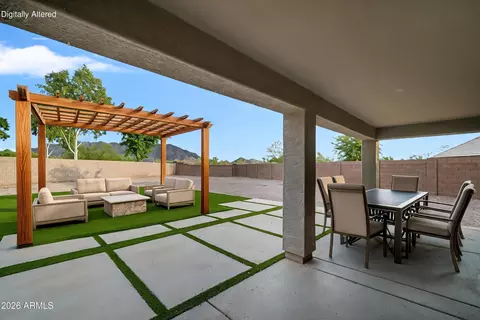 Exterior - 7965 S Abbey Ln, Gilbert, AZ 85298 photo 4 of 14