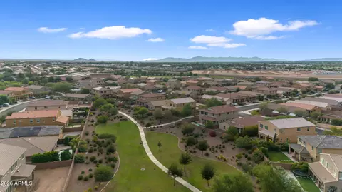 View/Area - 7965 S Abbey Ln, Gilbert, AZ 85298 photo 16 of 18