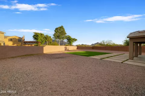 Exterior - 7965 S Abbey Ln, Gilbert, AZ 85298 photo 9 of 14