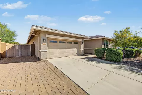 9030 W Seldon Ln, Peoria, AZ 85345