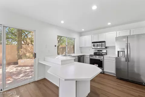 Kitchen - 3901 E Park Ave, Phoenix, AZ 85044 photo 1 of 4