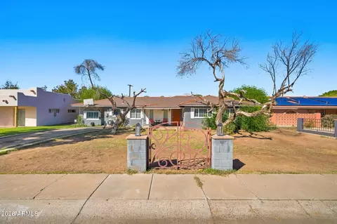 5828 W Vista Ave, Glendale, AZ 85301