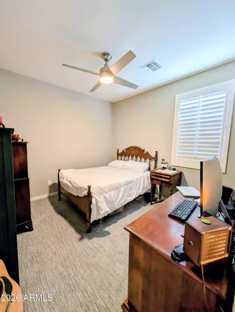 Bedroom - 3710 E Branham Ln, Phoenix, AZ 85042 photo 4 of 4