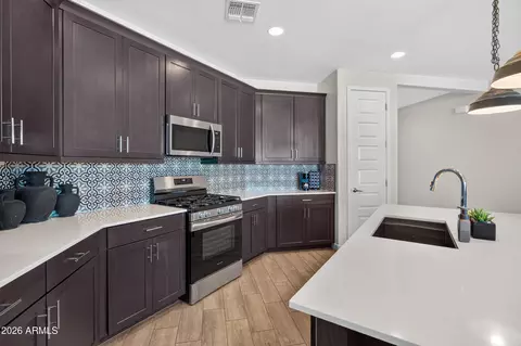 Kitchen - 1402 W Golden Ore Pass, Apache Junction, AZ 85120 photo 3 of 5