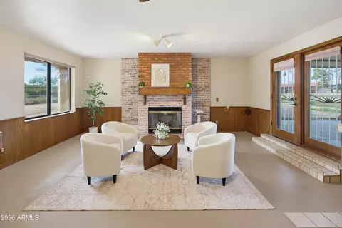 Living - 1302 E Maddock Rd, Phoenix, AZ 85086 photo 2 of 3