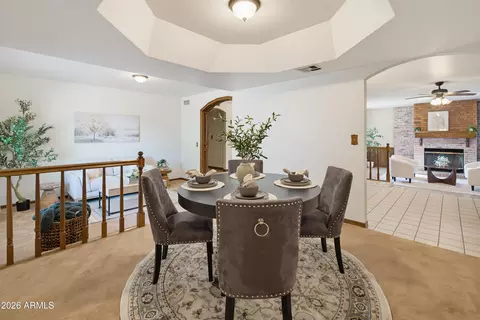 Dining - 1302 E Maddock Rd, Phoenix, AZ 85086 photo 1 of 2