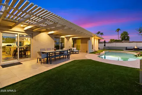 Exterior - 3315 E Malapai Dr, Phoenix, AZ 85028 photo 4 of 14