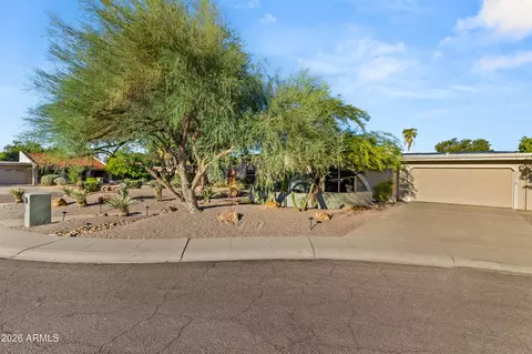 Exterior - 3315 E Malapai Dr, Phoenix, AZ 85028 photo 9 of 14