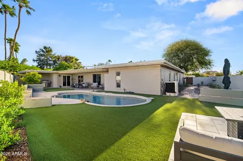 Exterior - 3315 E Malapai Dr, Phoenix, AZ 85028 photo 12 of 14