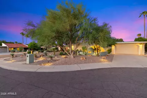 Exterior - 3315 E Malapai Dr, Phoenix, AZ 85028 photo 2 of 14