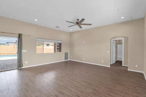 Living - 6590 E Tranquilo St, Apache Junction, AZ 85119 photo 2 of 6