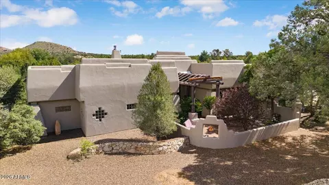 5542 W Indian Camp Rd, Prescott, AZ 86305