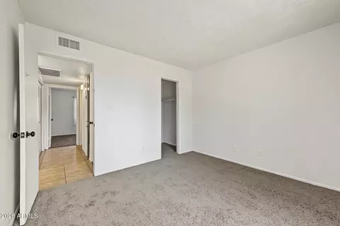 Bedroom - 8109 N 32nd Dr, Phoenix, AZ 85051 photo 2 of 6