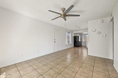Living - 8109 N 32nd Dr, Phoenix, AZ 85051 photo 3 of 3