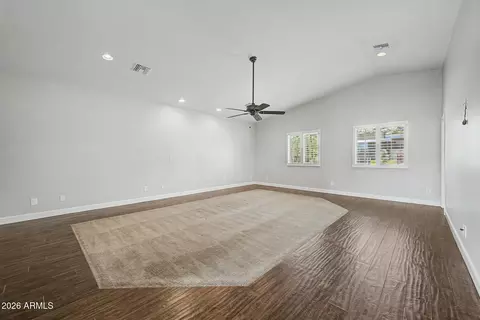 Living - 2229 E Belmont Ave, Phoenix, AZ 85020 photo 4 of 4