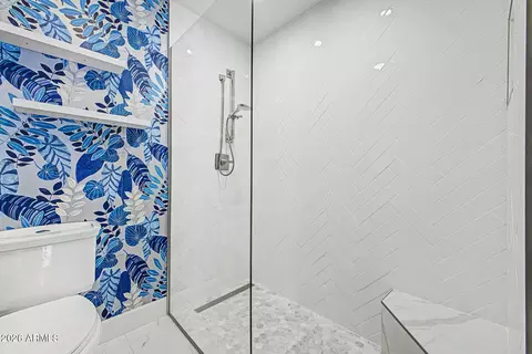 Bath - 2229 E Belmont Ave, Phoenix, AZ 85020 photo 6 of 7