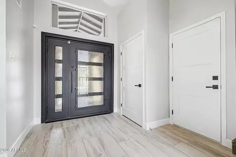 Entry Way - 2229 E Belmont Ave, Phoenix, AZ 85020 photo 1 of 1