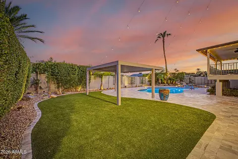 Exterior - 2229 E Belmont Ave, Phoenix, AZ 85020 photo 7 of 11
