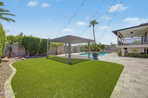 Exterior - 2229 E Belmont Ave, Phoenix, AZ 85020 photo 9 of 11