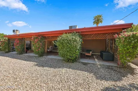 Exterior - 3992 N 14th St, Phoenix, AZ 85014 photo 4 of 8